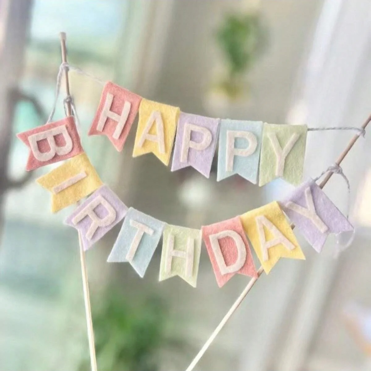 Feestdecoratie Happy Birthday  - Science Of Happiness recensie en prijs